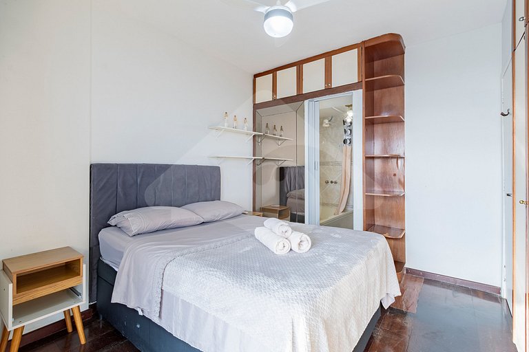 Ocean View w/ Balcony & Tub – 8-min walk to Beach
