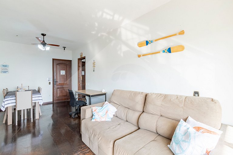 Ocean View w/ Balcony & Tub – 8-min walk to Beach