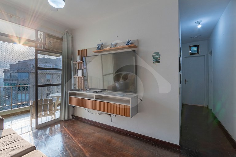 Ocean View w/ Balcony & Tub – 8-min walk to Beach