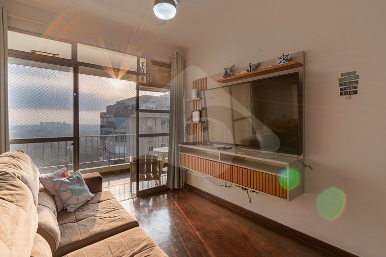 Ocean View w/ Balcony & Tub – 8-min walk to Beach