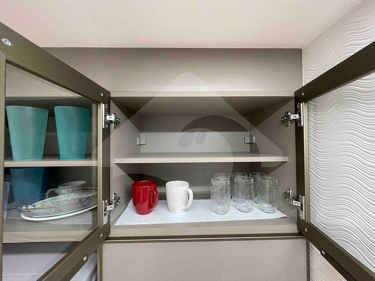 2 min from Copacabana Beach | Renovated and Cozy