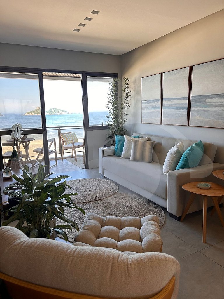 Vista pra Praia: Luxo Reformado na Barra da Tijuca