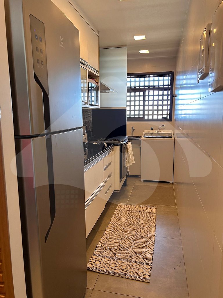 Pé na areia | Luxo reformado com vista pro mar