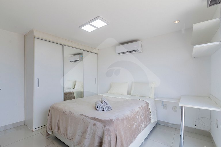 Cobertura na Frente da Praia com Jacuzzi e Suítes
