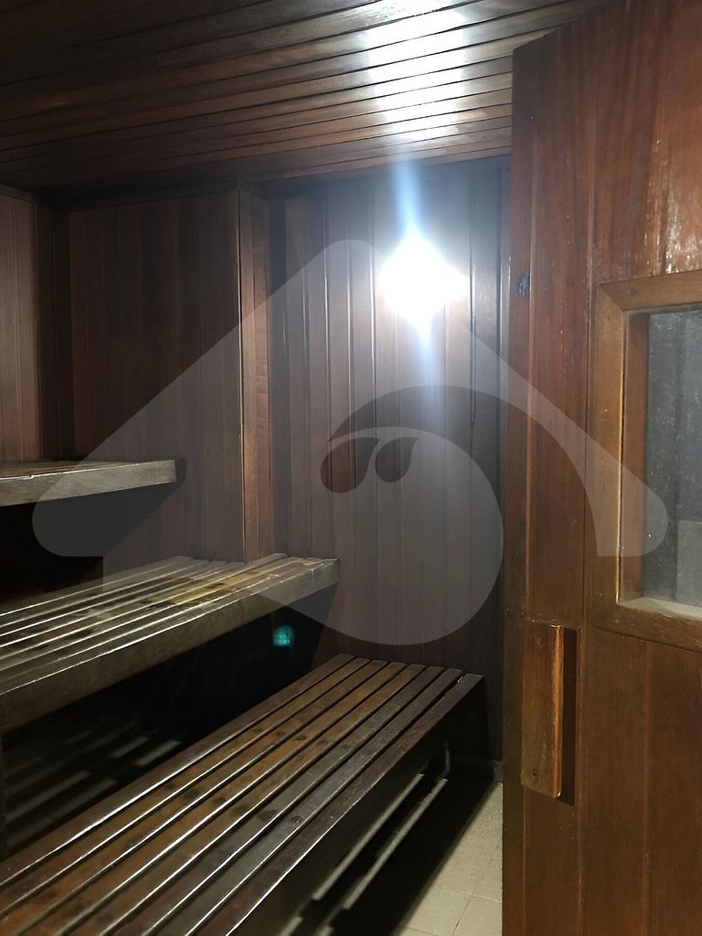 Cobertura na Frente da Praia com Jacuzzi e Suítes