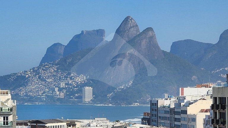 A poucos passos da Praia de Ipanema & Arpoador
