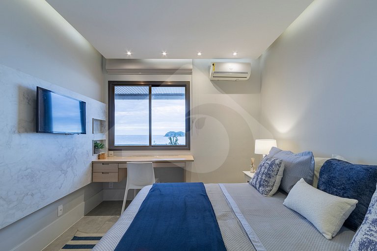 Vista pra Praia: Luxo Reformado na Barra da Tijuca