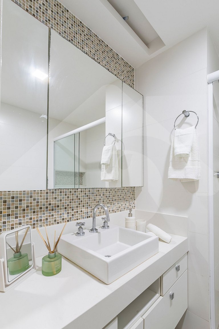 Beachfront: Renovated Luxury in Barra da Tijuca