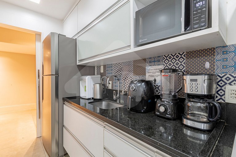 Beachfront: Renovated Luxury in Barra da Tijuca