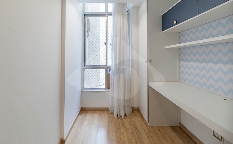 2 min from Copacabana Beach | Spacious & Renovated