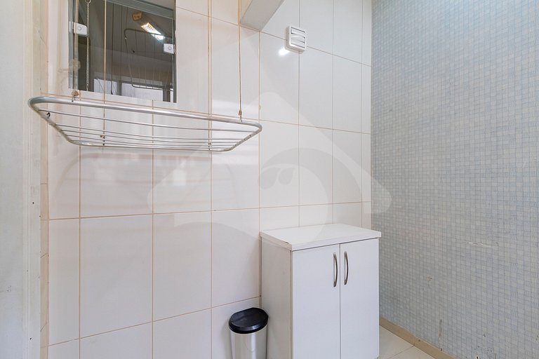 2 min from Copacabana Beach | Spacious & Renovated
