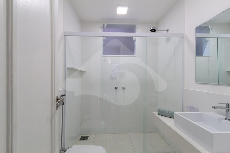 Steps from Ipanema & Arpoador Beach | Renovated
