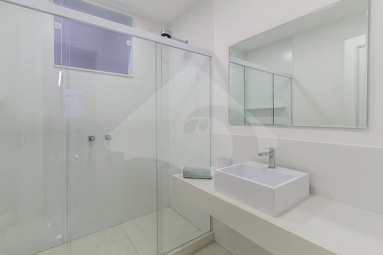 Steps from Ipanema & Arpoador Beach | Renovated