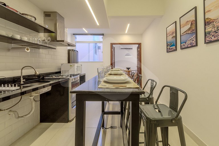 Steps from Ipanema & Arpoador Beach | Renovated