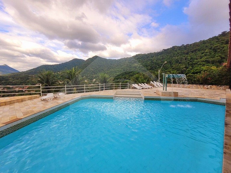 10 quartos | Piscina com cascata e incrível vista