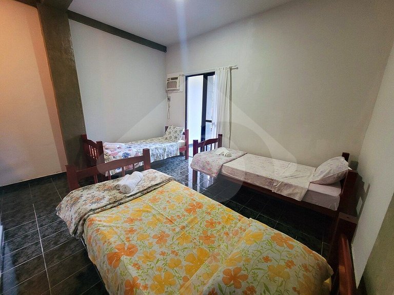 10 Hab. | Piscina con cascada y vista única