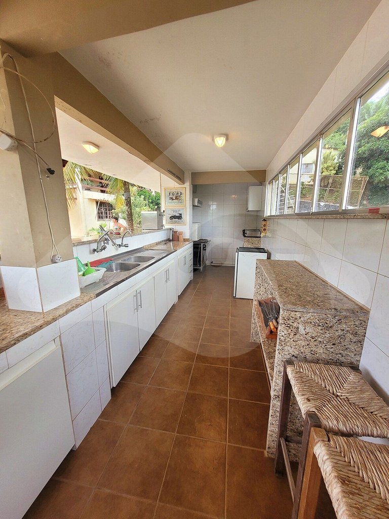 10 Hab. | Piscina con cascada y vista única