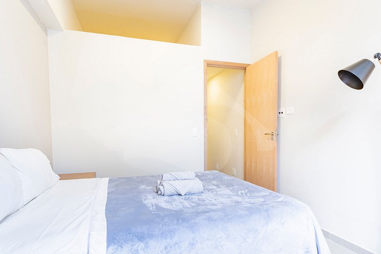 2-min walk from Copacabana beach |Cozy & Renovated