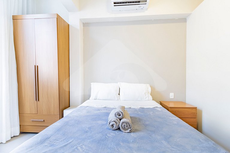 2-min walk from Copacabana beach |Cozy & Renovated