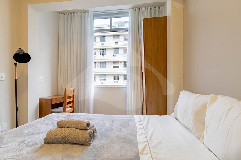 2-min walk from Copacabana beach |Cozy & Renovated