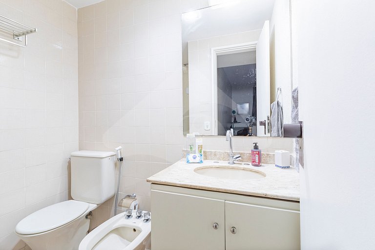 Copacabana Beach | Hotel Suite with Jacuzzi & Gym