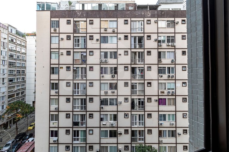 Copa Posto 4 | Suíte em Hotel c/ Hidro e Academia