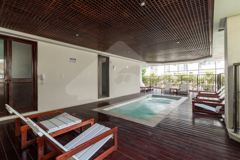 8 min da praia|Suíte em Hotel c/ Hidro e Academia