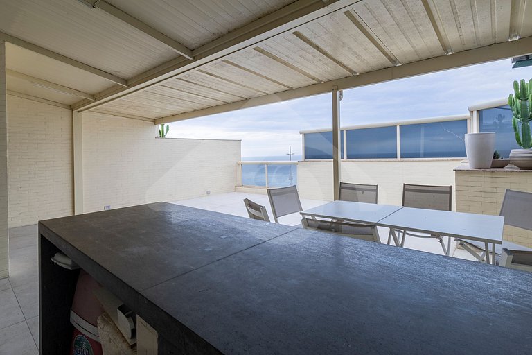Em frente a Praia: Cobertura Duplex de Luxo com Espaço Gourm