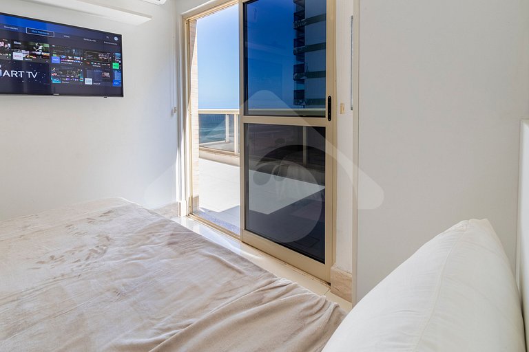 Em frente a Praia: Cobertura Duplex de Luxo com Espaço Gourm