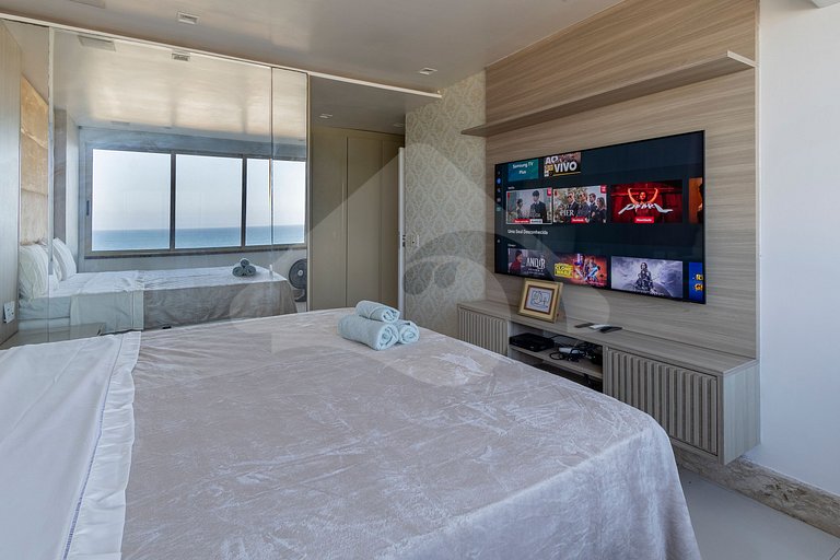 Beachfront: Luxury Duplex Penthouse with Gourmet Area in Bar