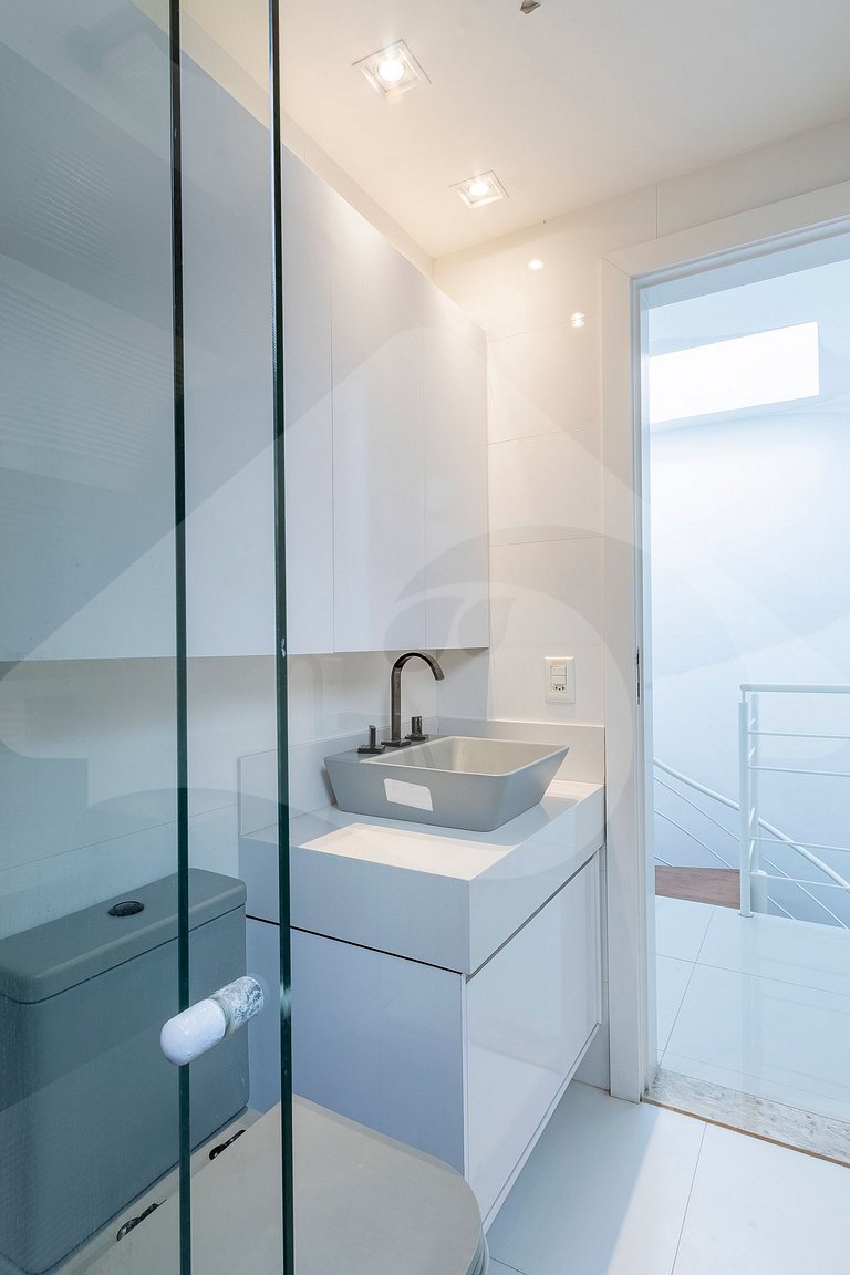 Vista al Mar: Dúplex de Lujo con Área Gourmet