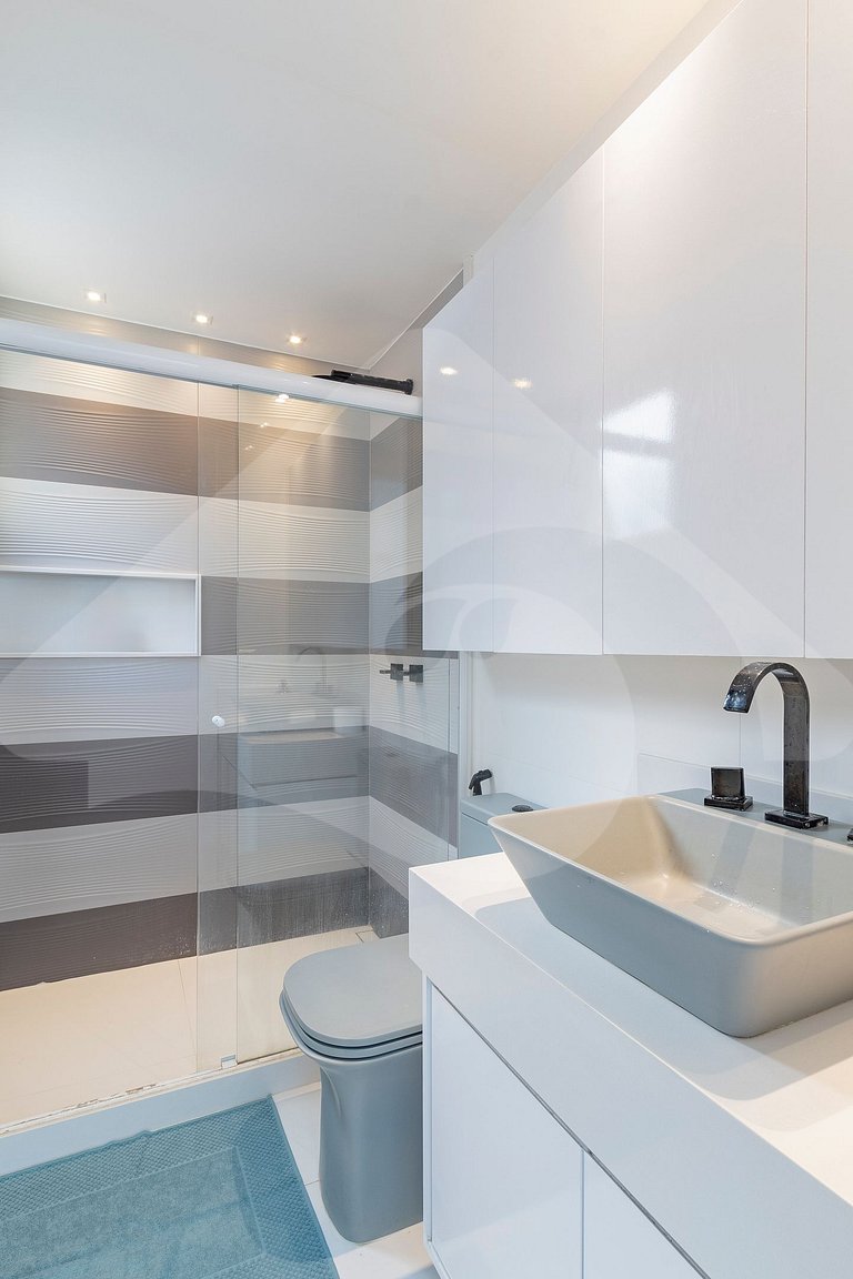 Beachfront: Luxury Duplex Penthouse with Gourmet Area in Bar