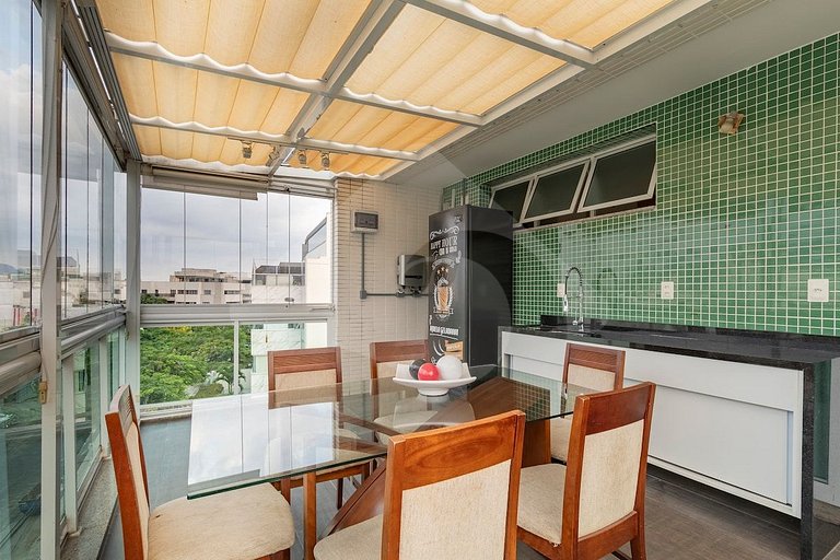 Cobertura c/ Varanda Gourmet em Prédio com Piscina