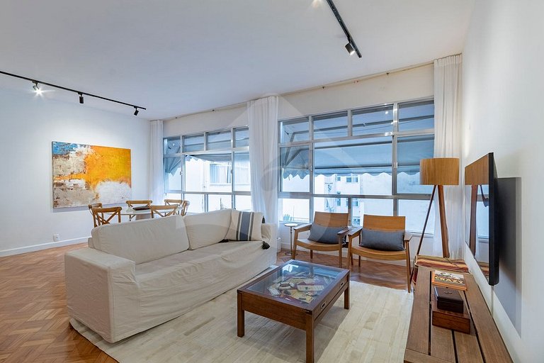 3 min from Ipanema Beach | Spacious and Airy