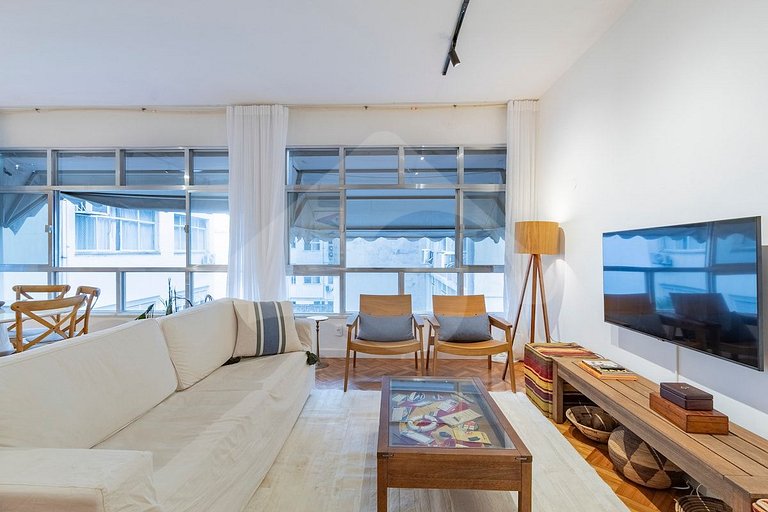 3 min from Ipanema Beach | Spacious and Airy