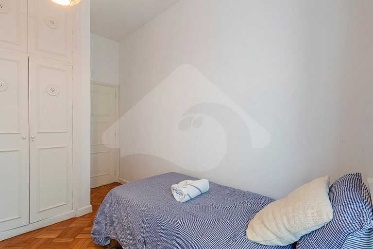 3 min from Ipanema Beach | Spacious and Airy