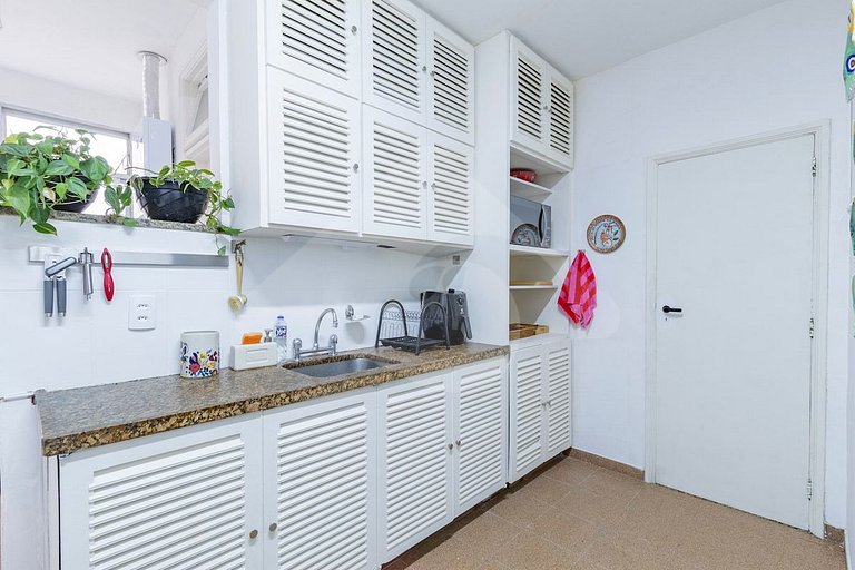 3 min from Ipanema Beach | Spacious and Airy