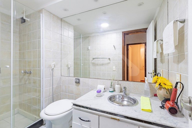 Aconchegante e reformado | Piscina e Quadra