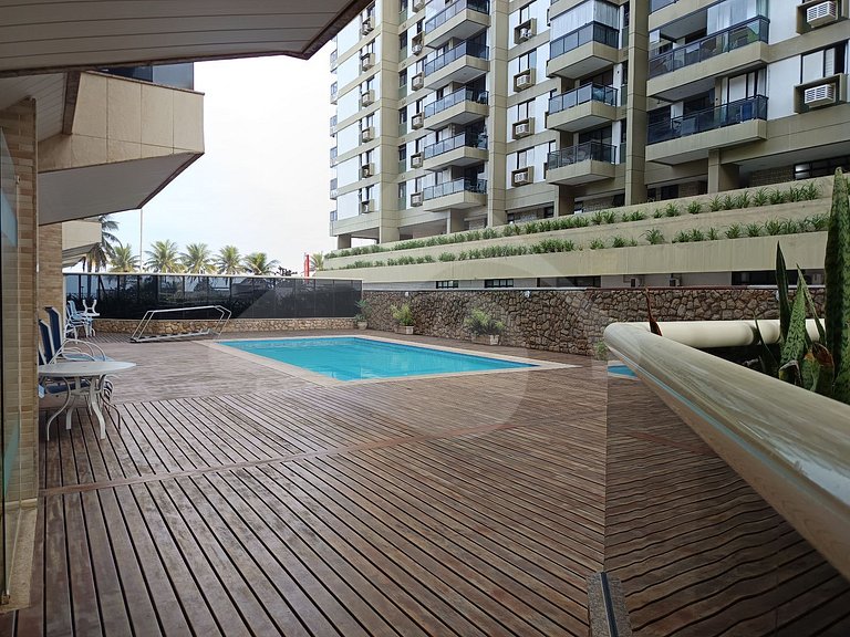 Em frente a Praia: Cobertura Duplex de Luxo com Espaço Gourm