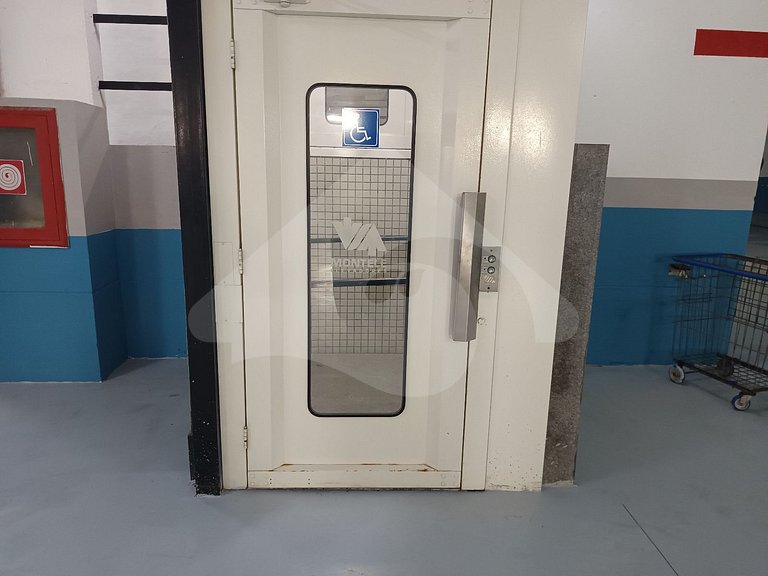 Vista al Mar: Dúplex de Lujo con Área Gourmet