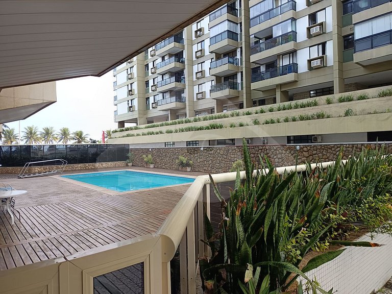 Beachfront: Luxury Duplex Penthouse with Gourmet Area in Bar