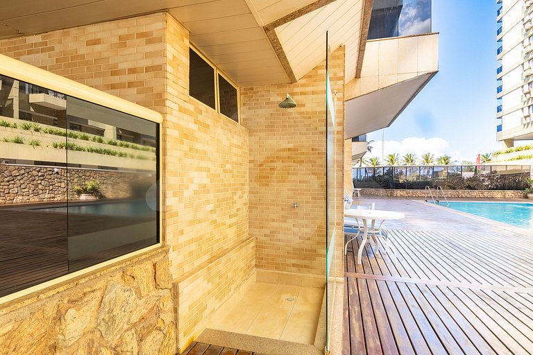Vista da Praia: Duplex de Luxo com Espaço Gourmet