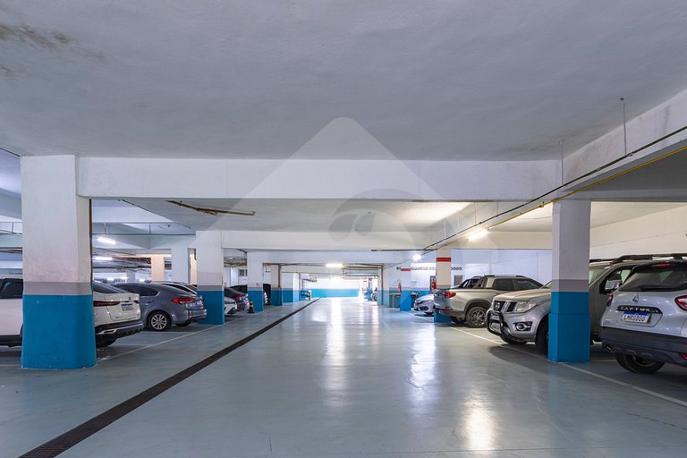 Vista da Praia: Duplex de Luxo com Espaço Gourmet