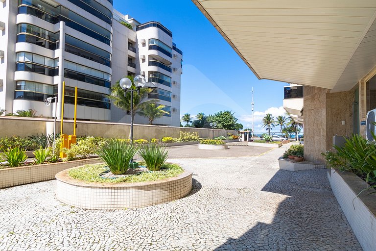 Em frente a Praia: Cobertura Duplex de Luxo com Espaço Gourm