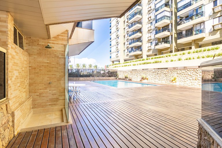 Vista da Praia: Duplex de Luxo com Espaço Gourmet