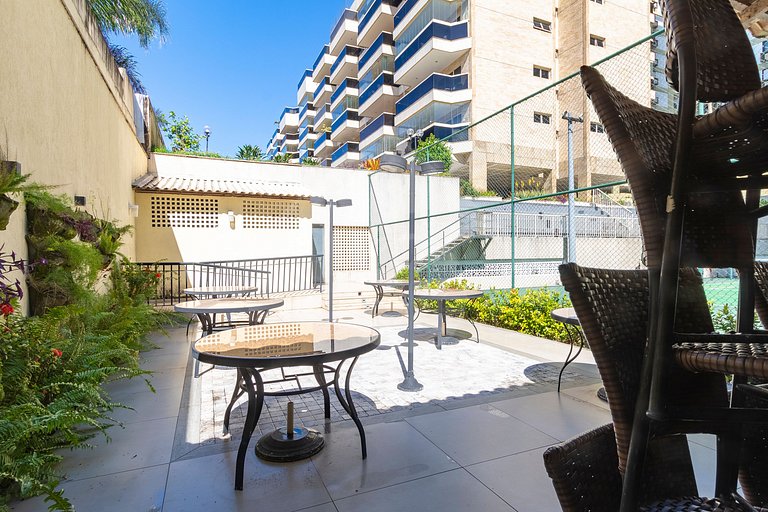 Vista da Praia: Duplex de Luxo com Espaço Gourmet