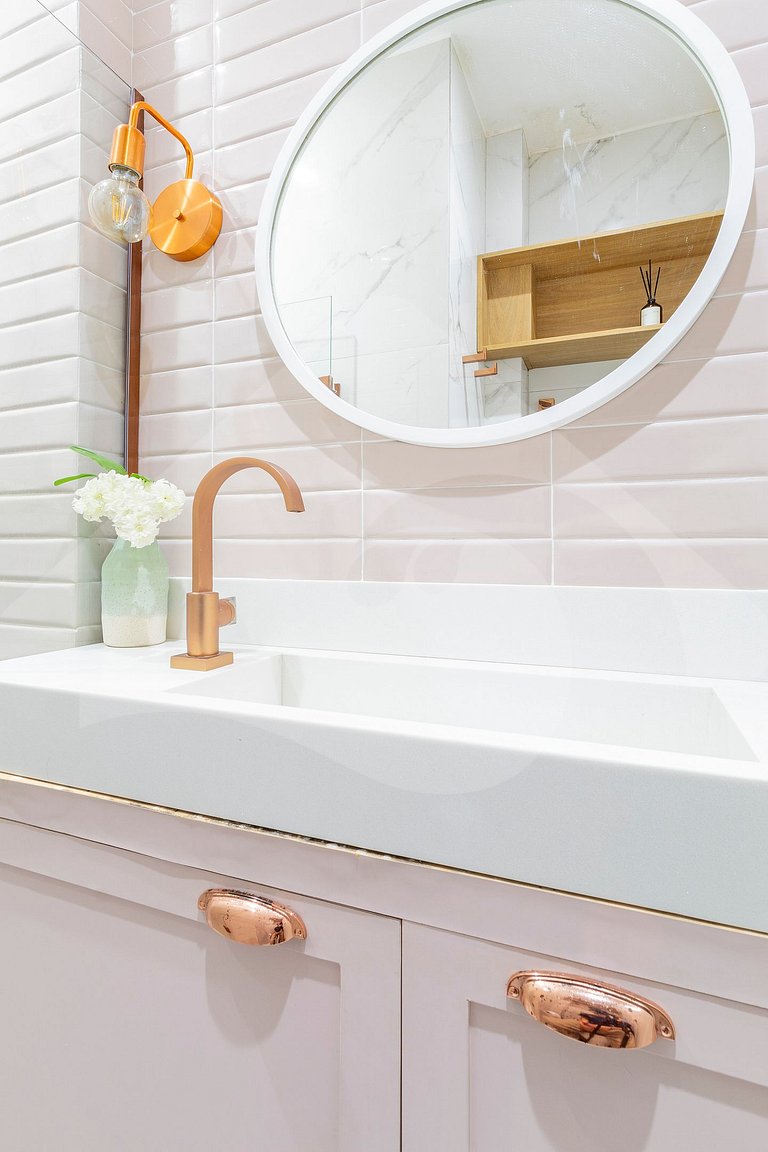 Modern, Renovated & Cozy | Walk Everywhere