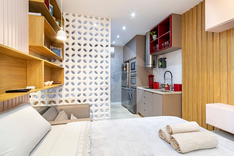 Modern, Renovated & Cozy | Walk Everywhere