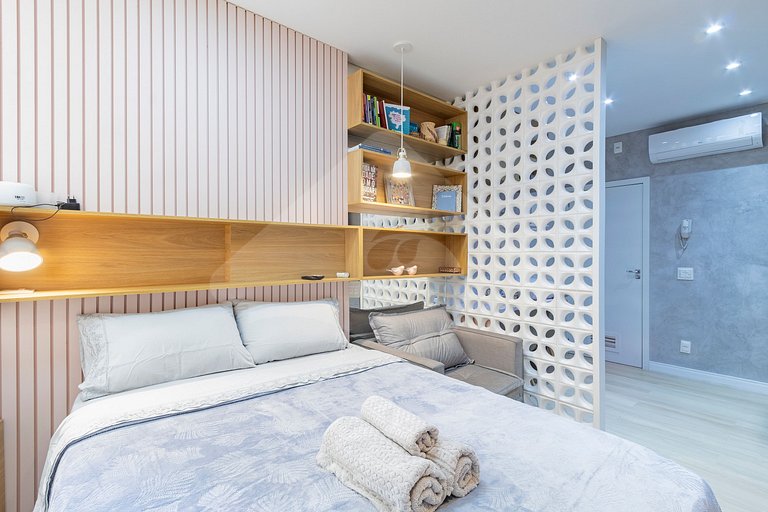 Modern, Renovated & Cozy | Walk Everywhere