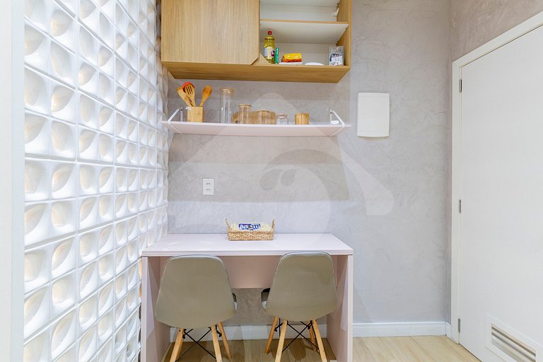 Modern, Renovated & Cozy | Walk Everywhere